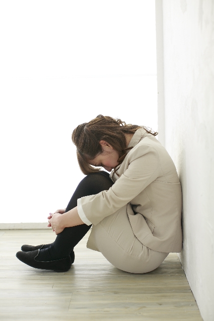落ち込む 女性
