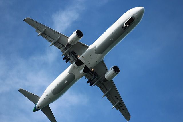 飛行機 キーン!